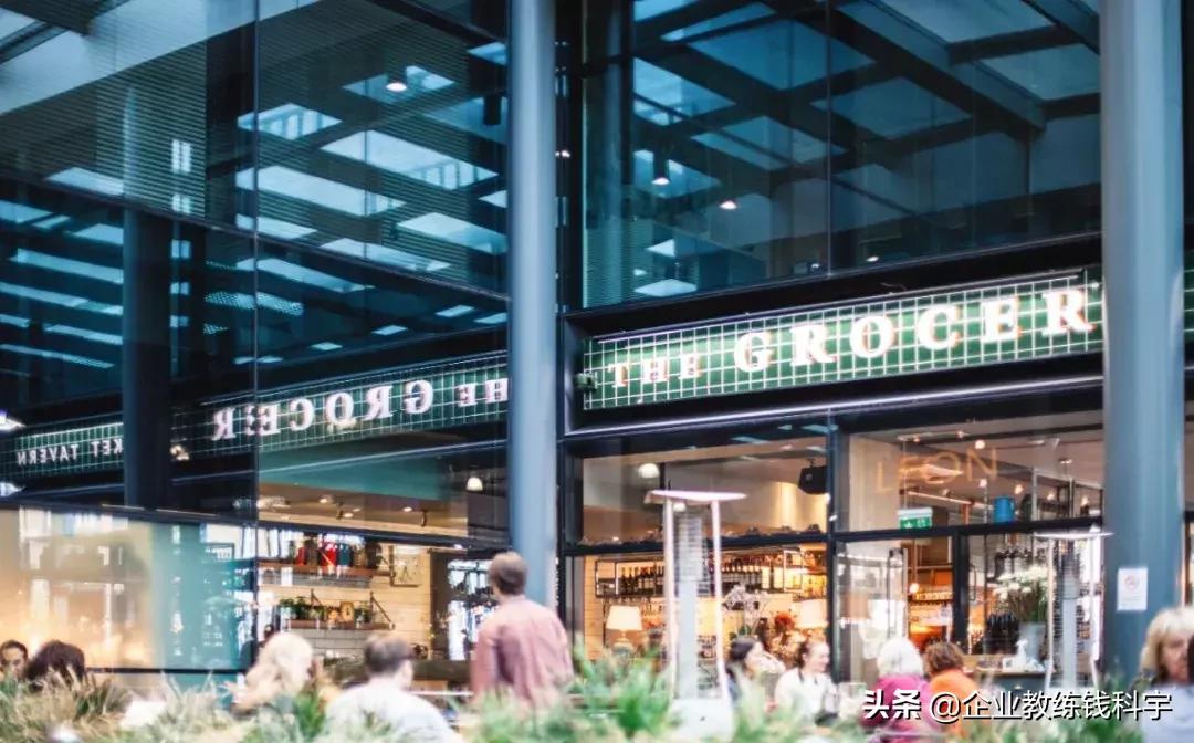 一代鞋王破产战胜对手却输了时代,一代鞋王彻底陨落