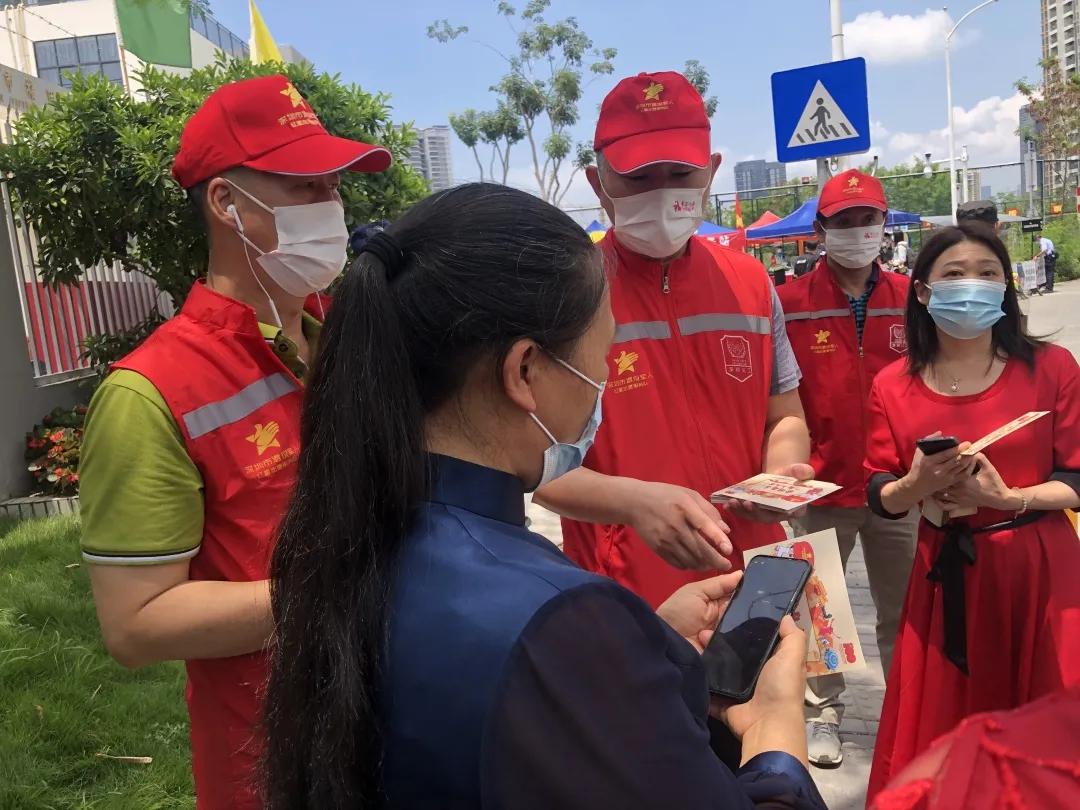 萌娃、萌宠纷纷抢镜！今年高考作文，深圳学生躺赢？