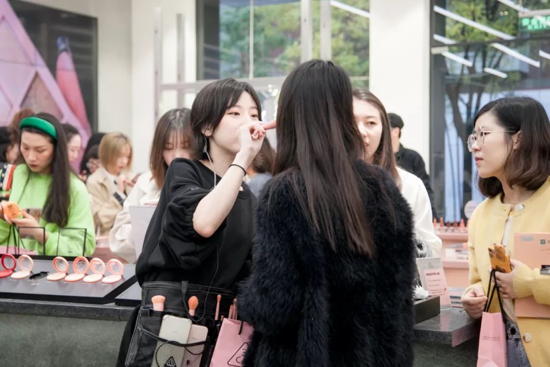 3ce旗舰店直播,3ce官方旗舰店是不是真的