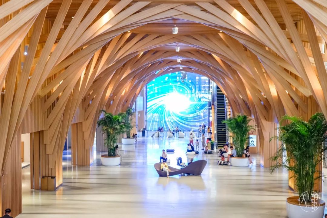 致敬郑州北龙湖,郑州暴雨感人瞬间致敬子弟兵