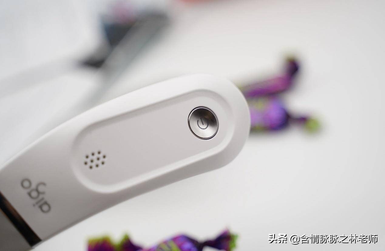 颈椎按摩神器测评 (颈椎救星智能颈椎按摩器颈部护理)