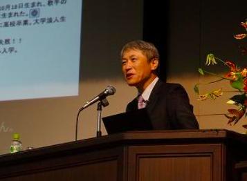 授权连载《生活在火热激情里》12日本天野医生诠释“医道”