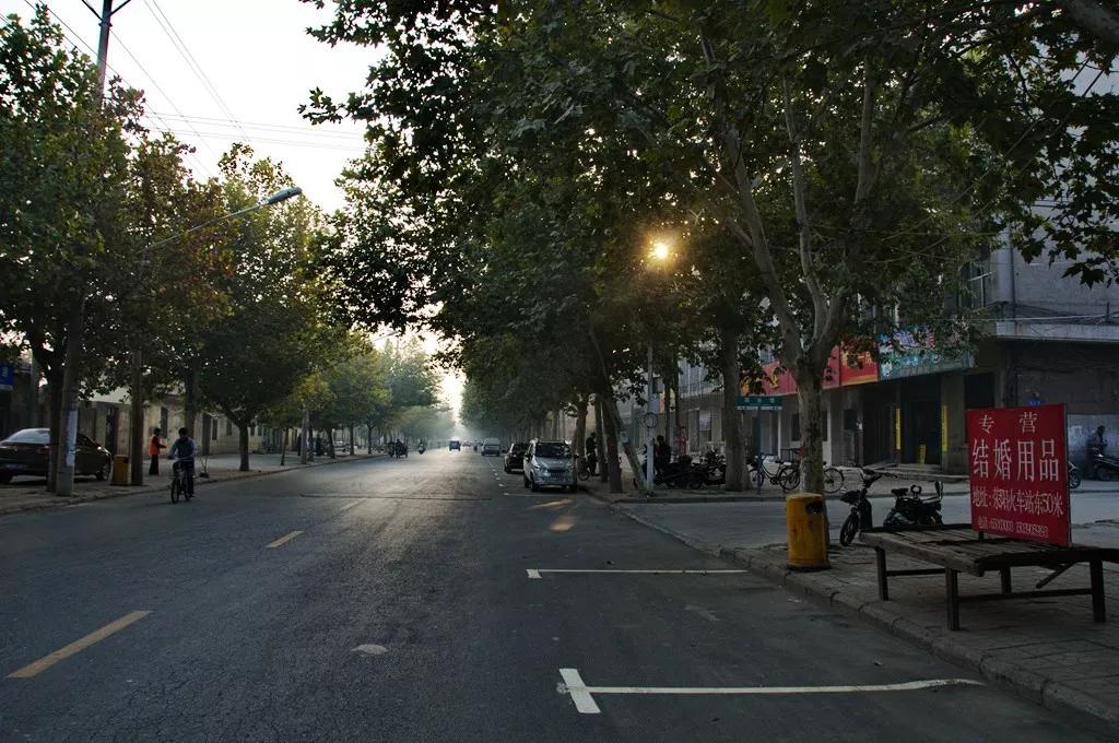 荥阳古城前世今生,荥阳火车站以前辉煌的样子