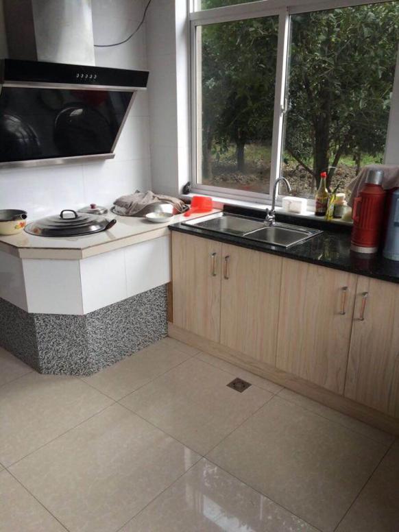 农村厨房砖砌灶台全过程,农村用砖做的新式灶台