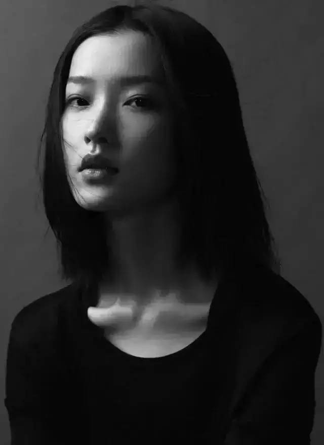 都说超模脸难欣赏，到底什么样的脸才算美？