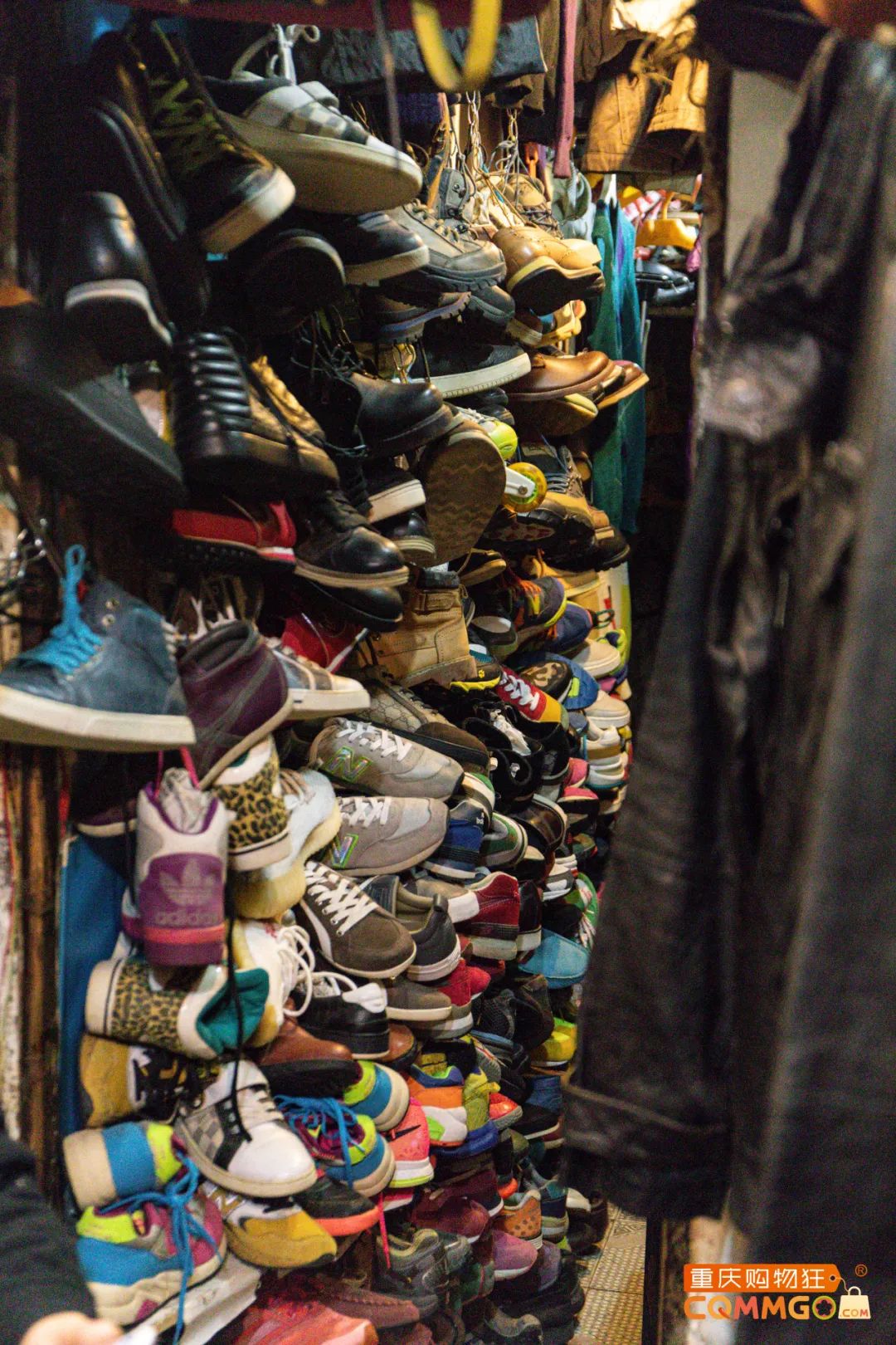 解放碑二手衣服市场,解放碑红鼎国际