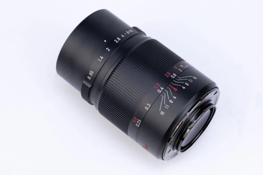 七工匠25f1.8大光圈,七工匠f0.95镜头多大光圈画质最好