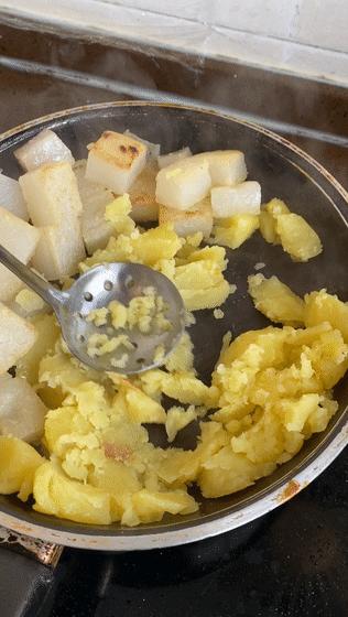 整个朋友圈都在刷《动森》，而我却爱上了在厨房刷锅