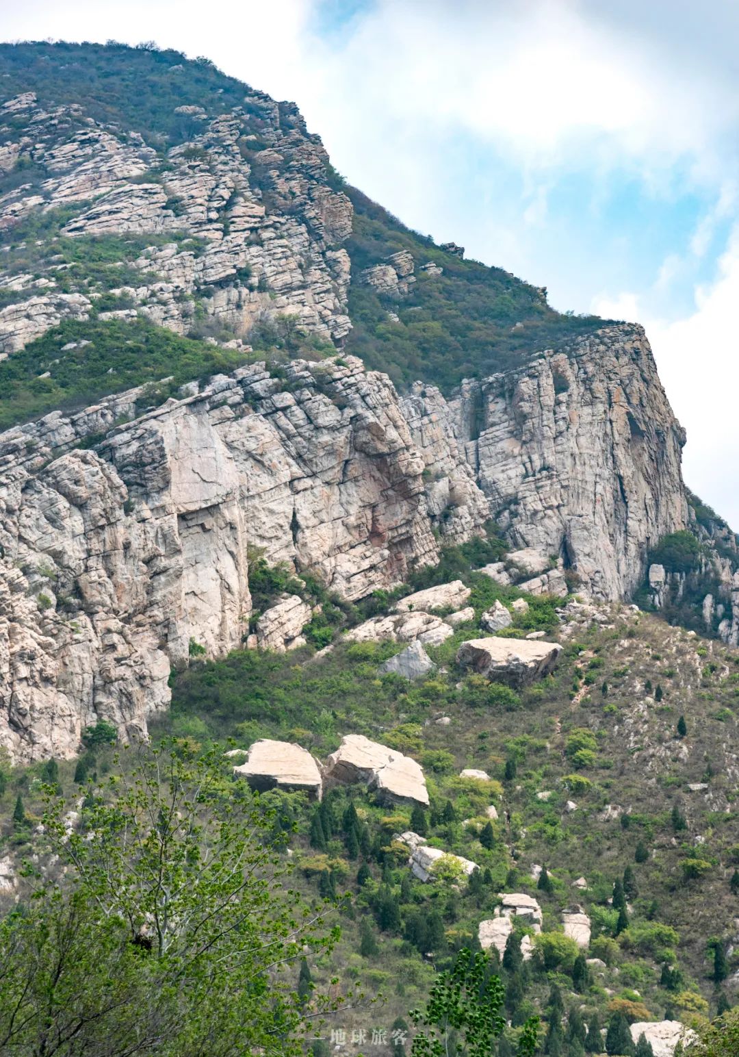 中岳嵩山跟嵩山少林有什么区别吗,被低估的嵩山不止有少林
