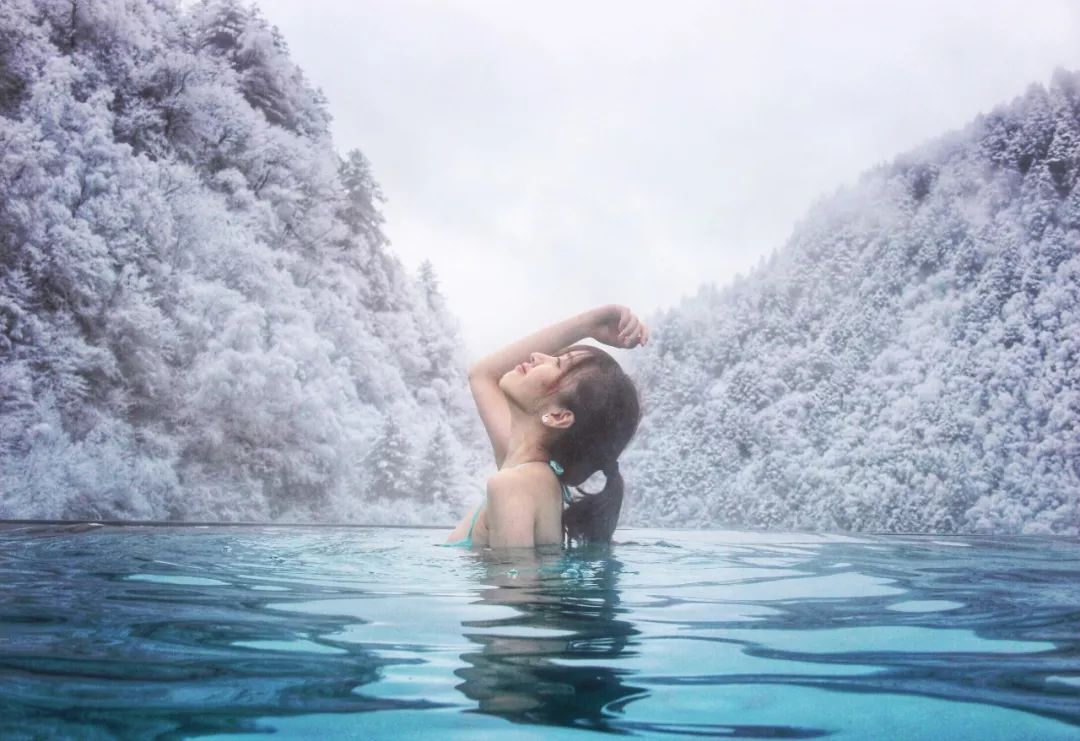成都3-5天看雪泡温泉自驾游,成都周边泡温泉看雪景