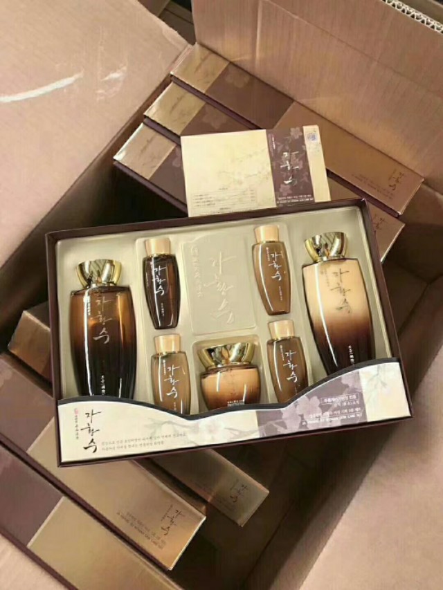 一件代发韩妆尾货批发,韩妆货源总代理