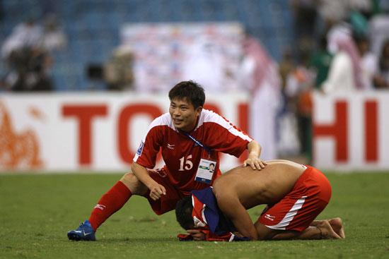 国足02世界杯球衣,国足需要走到哪一步才能进世界杯