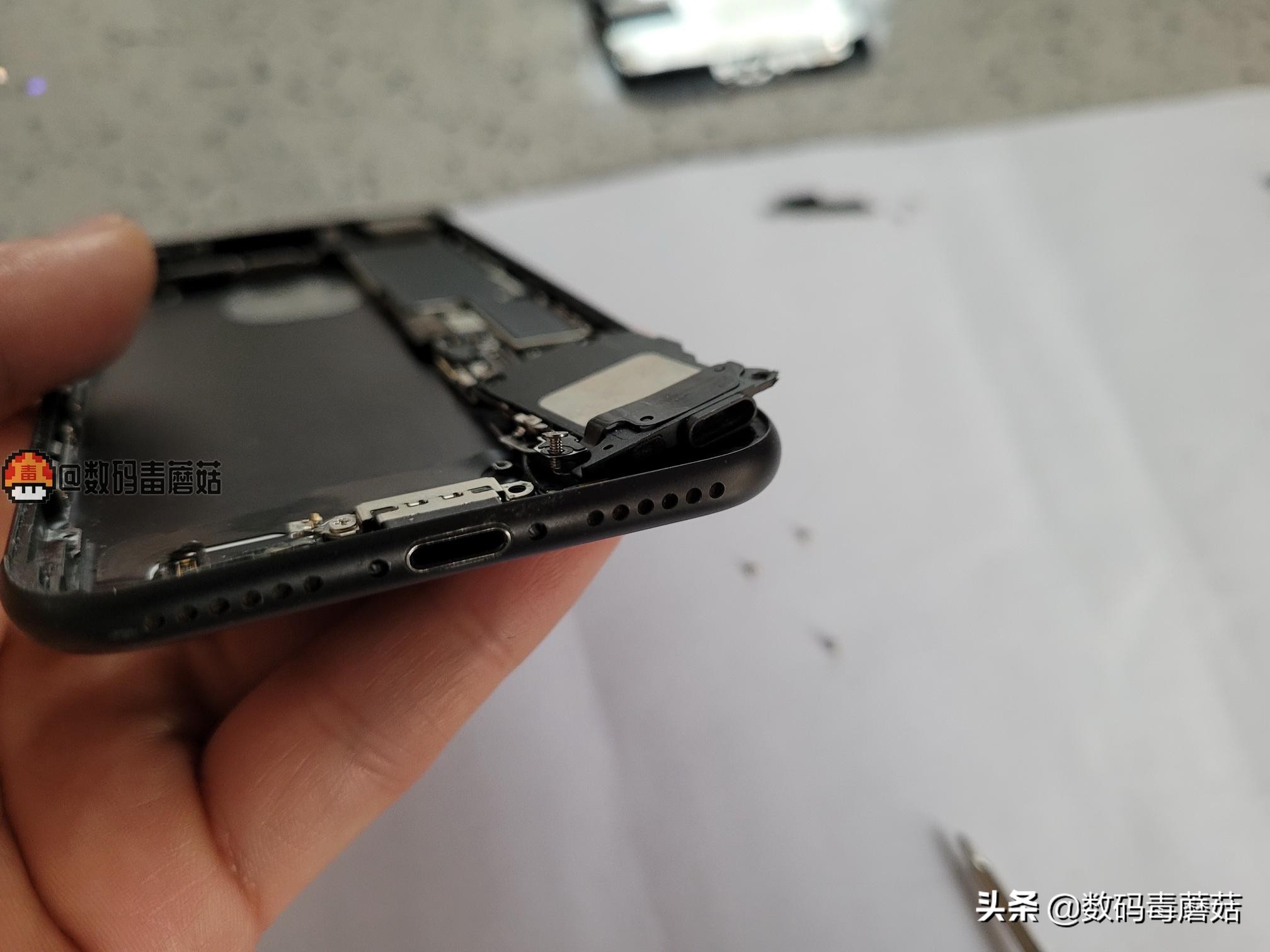 白捡一台无振动+无声音+弯的iPhone7，盘它