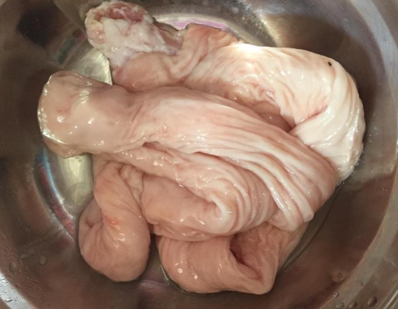 洗猪大肠要把里面的油脂去掉吗,洗猪大肠放什么醋洗得干净