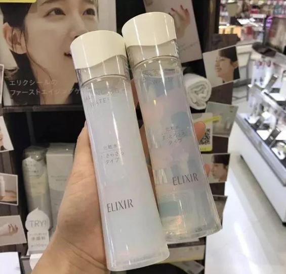 水乳测评小姐姐,水乳推荐测评补水女