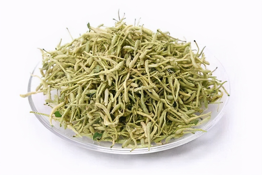 夏季宝宝身上擦爽身粉,宝宝身上痱子痒怎么解决