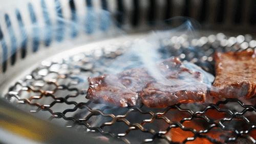 这家烤肉巨头新店开业就“爆店”!现在还能免费吃肉,这也太棒了