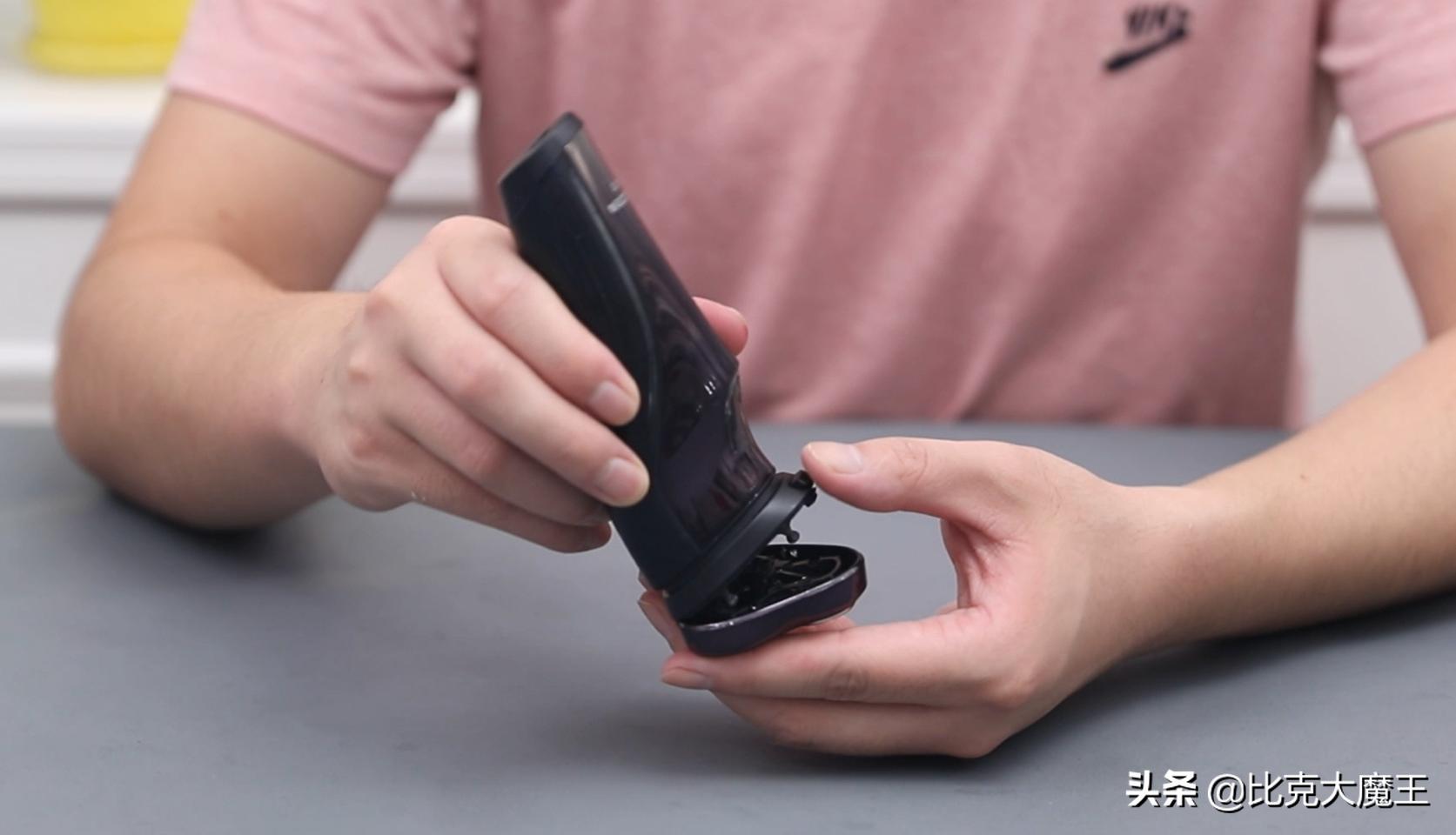 没有刮胡刀和刀片怎么刮胡子,刮胡刀刮胡子疼是因为刀片钝了吗