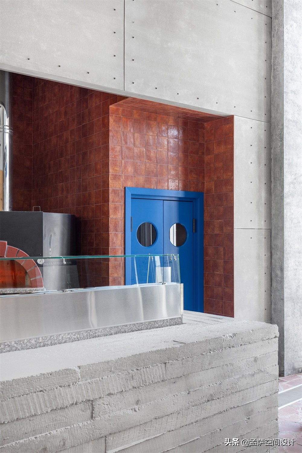 莫斯科FanFood主题餐厅，享受美食与足球带来的乐趣