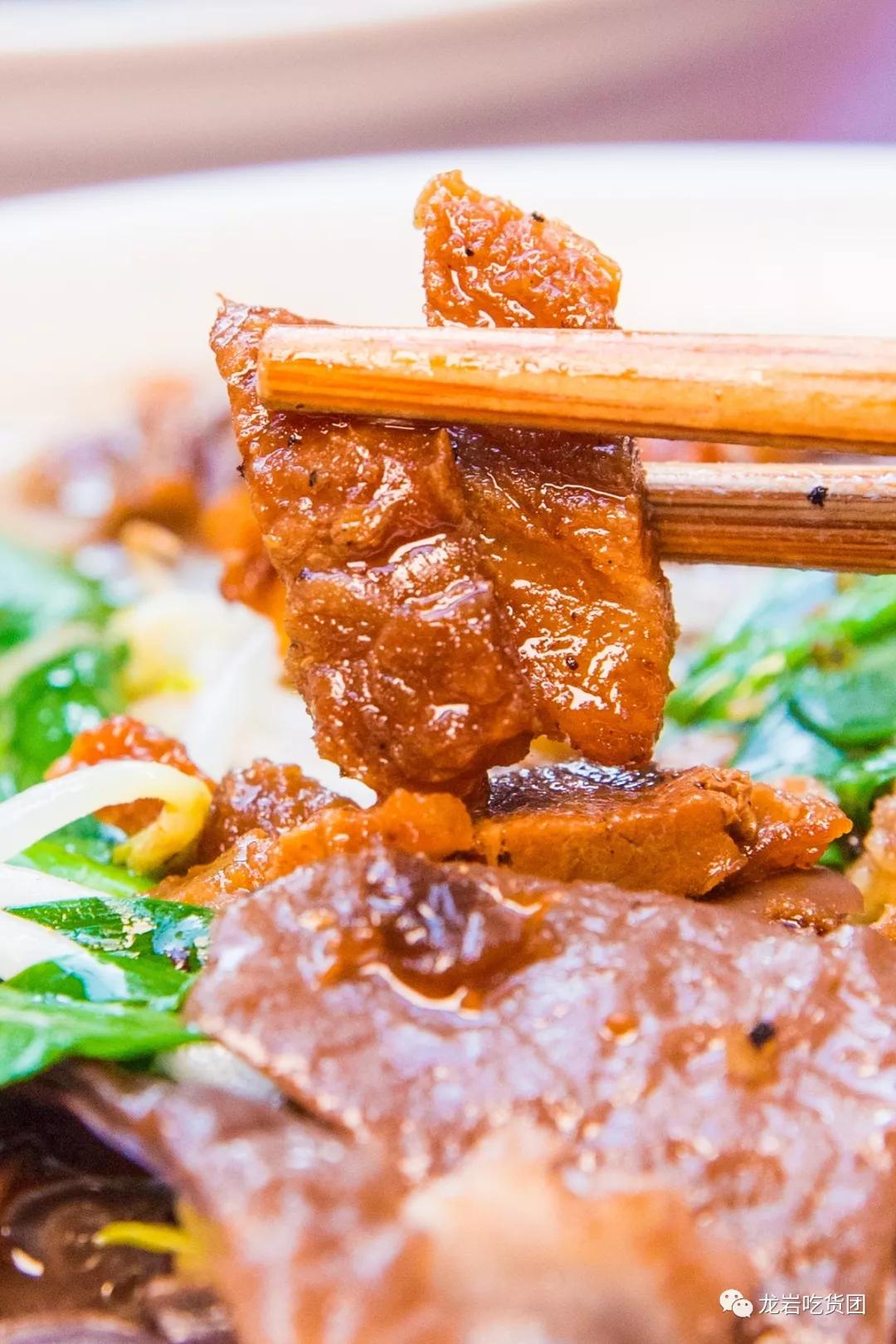 重庆渝北龙兴广场附近购物商场,前方到站工贸