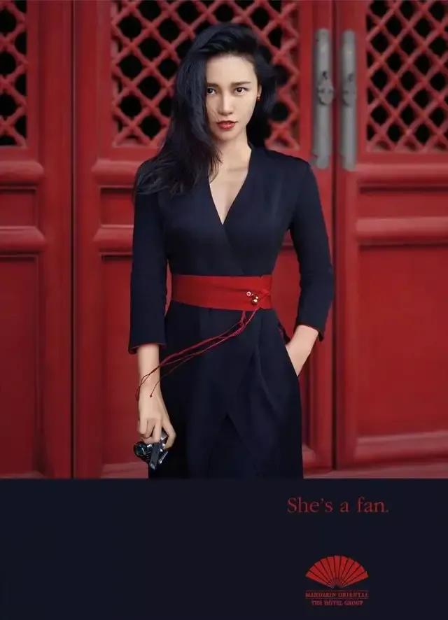 陈漫代言粉红丝带图片,陈漫代言了什么品牌衣服