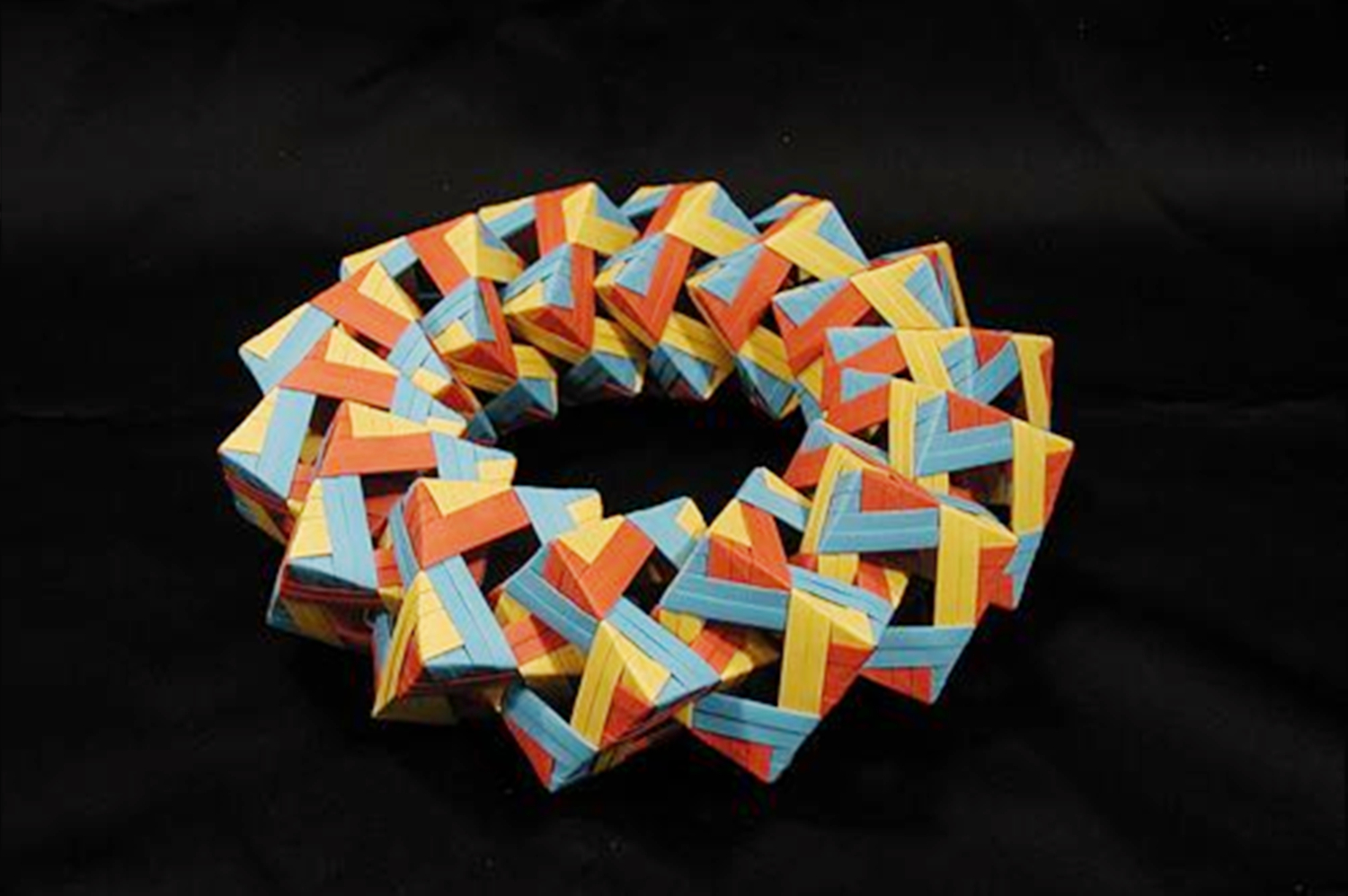 折纸锻炼孩子的智商游戏,折纸是最简单的有效益智游戏