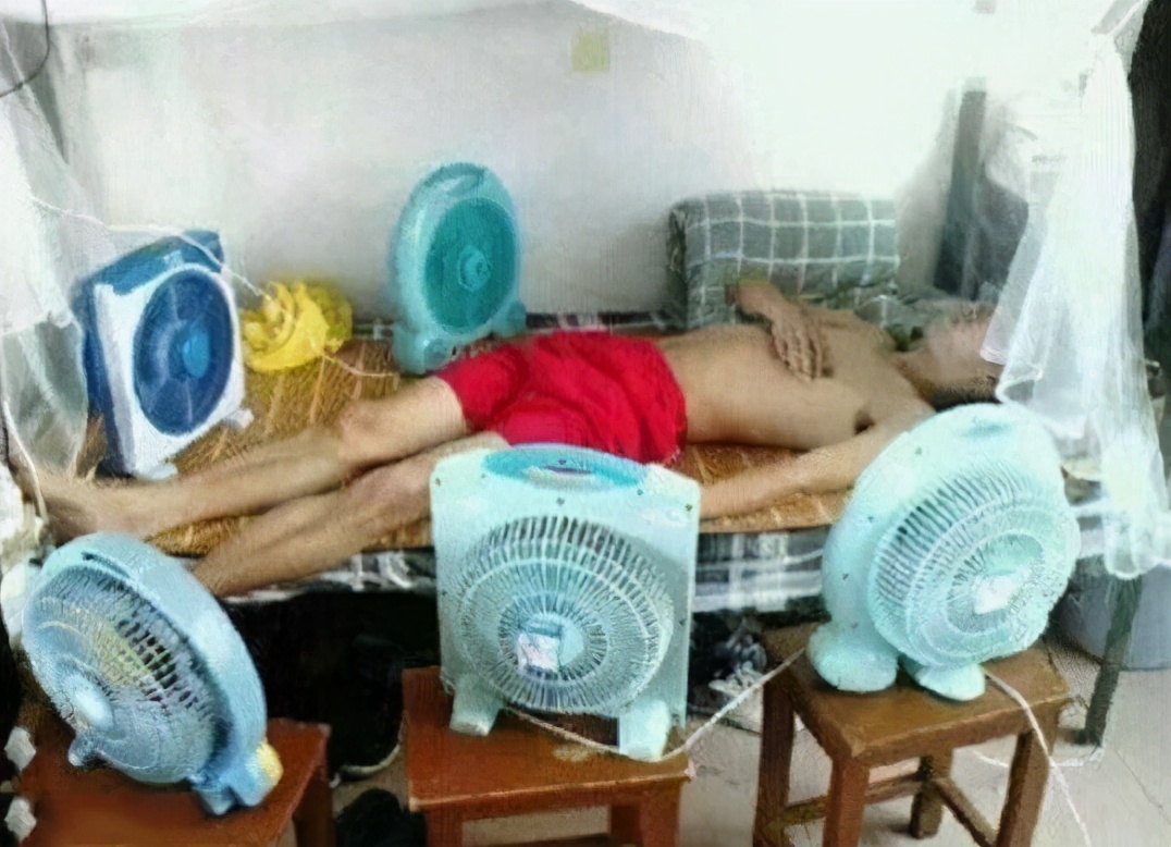 夏天宿舍没有空调降温方式,宿舍夏天热没空调怎么办