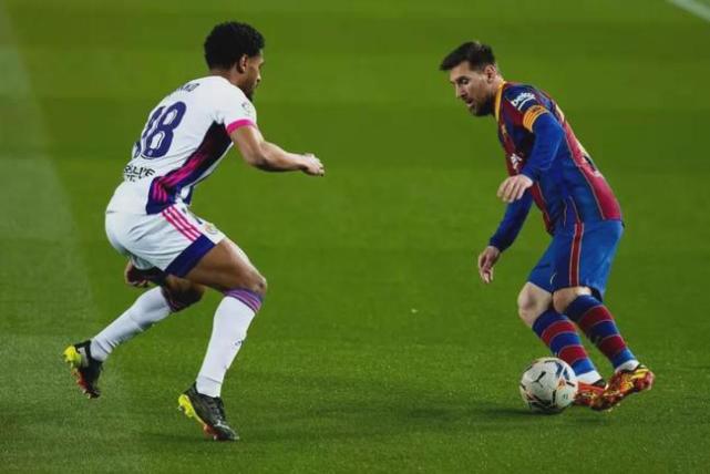 天下足球绝代双骄c罗与梅西,足球绝代双骄c罗与梅西