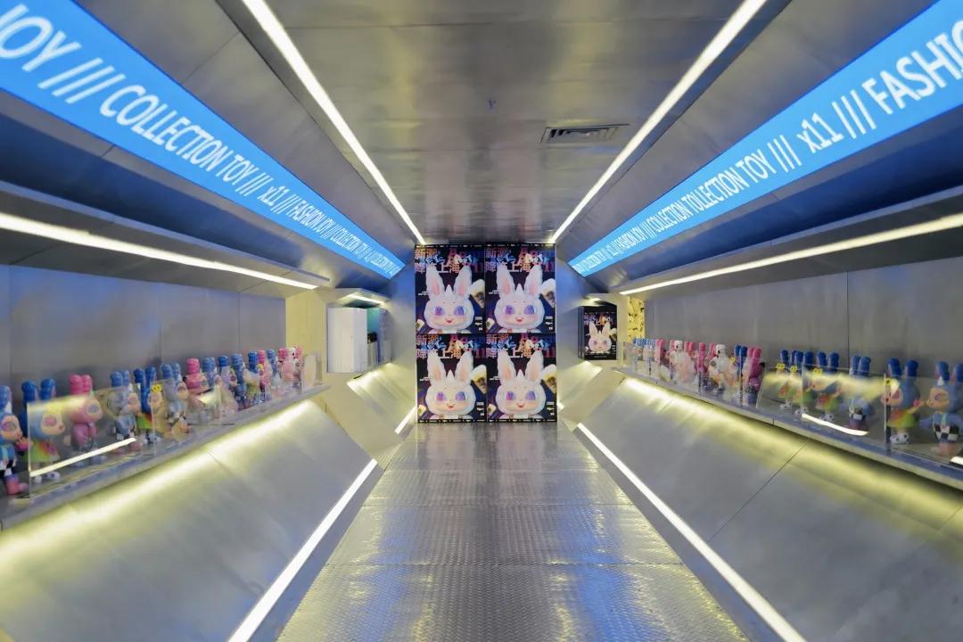 别争了,这条马路才是魔都内卷之王