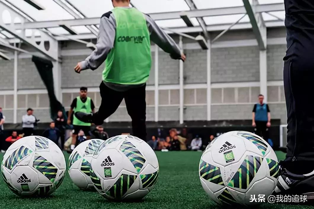 范佩西上演飞翔的荷兰人,范佩西感人视频