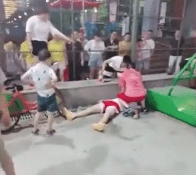 25岁小伙通宵后打篮球猝死,27岁小伙打篮球猝死前征兆