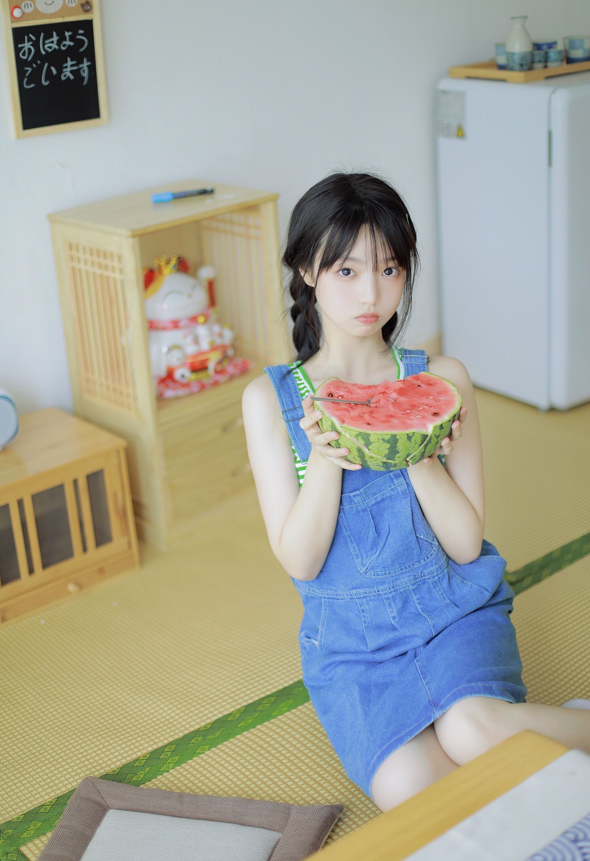 甜美少女丨今天有你，西瓜都变得特别甜