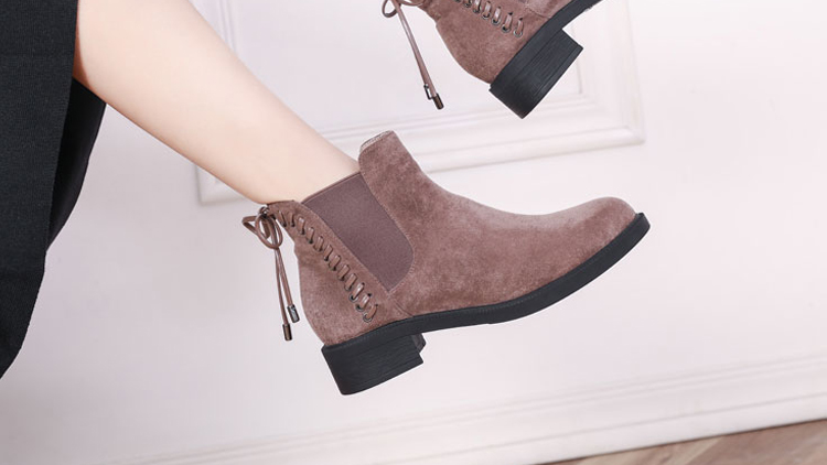 切尔西靴穿中筒还是短筒,切尔西靴正确穿搭