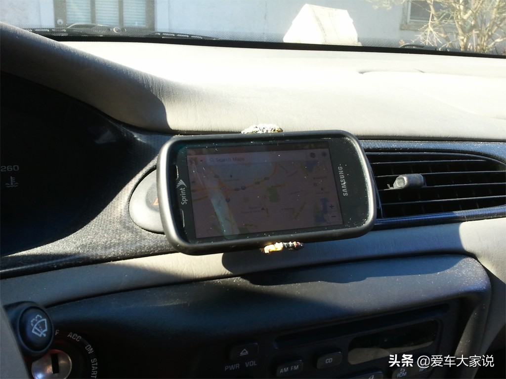 汽车经常暴晒对车有什么影响,汽车不怕太阳晒吗