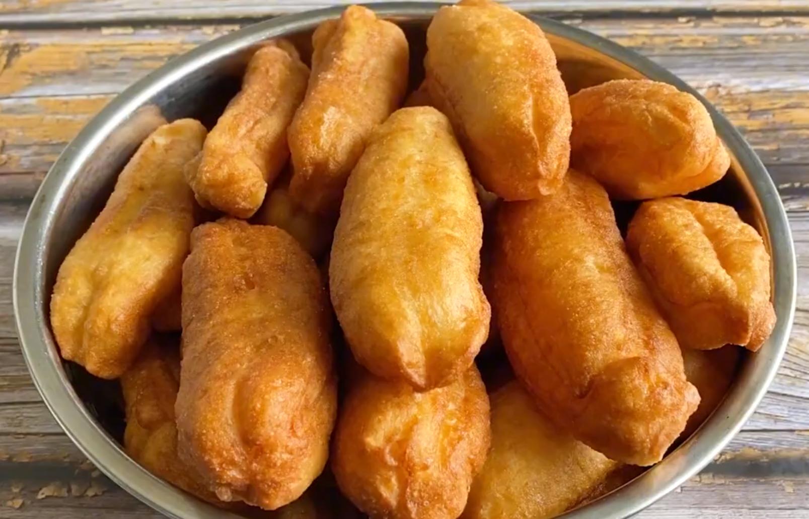 小油条香酥蓬松的做法不加鸡蛋,奶香鸡蛋小油条