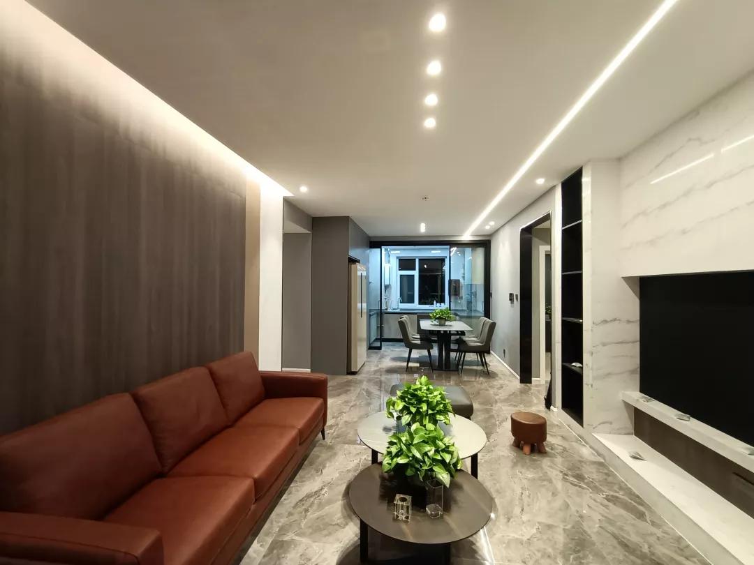 城市人家昌吉,城市人家冷毅