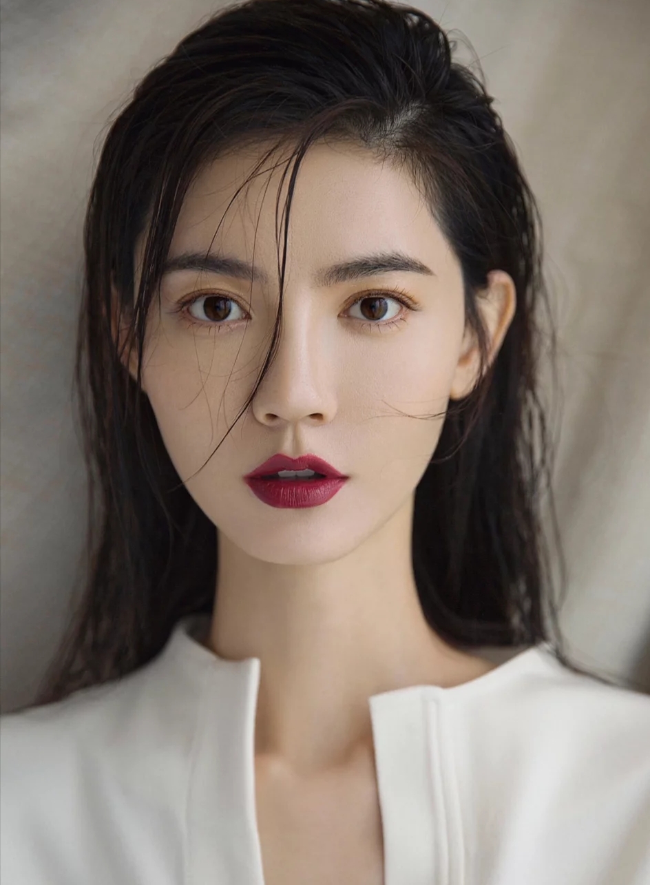 纪梵希口红色号新款推荐第一名,纪梵希红丝绒口红试色36和333对比