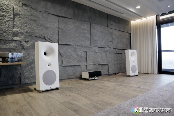 hifi音响与专业音响哪个音质好,hifi和普通音响实测