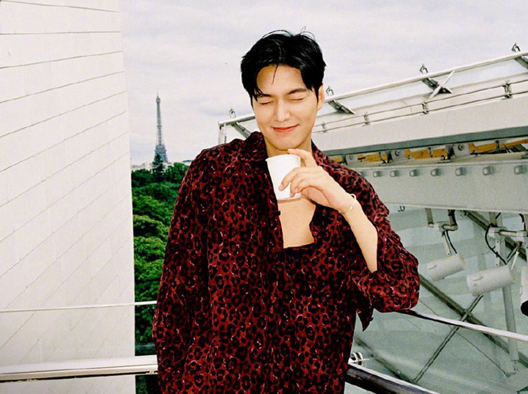 他要回归啦！韩剧扛把子、长腿欧巴始祖，还公开承认看过小电影