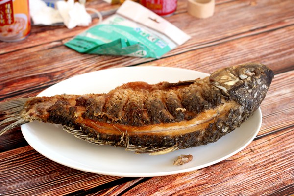 鲤鱼家常做法川菜干烧,家常鲤鱼清淡做法