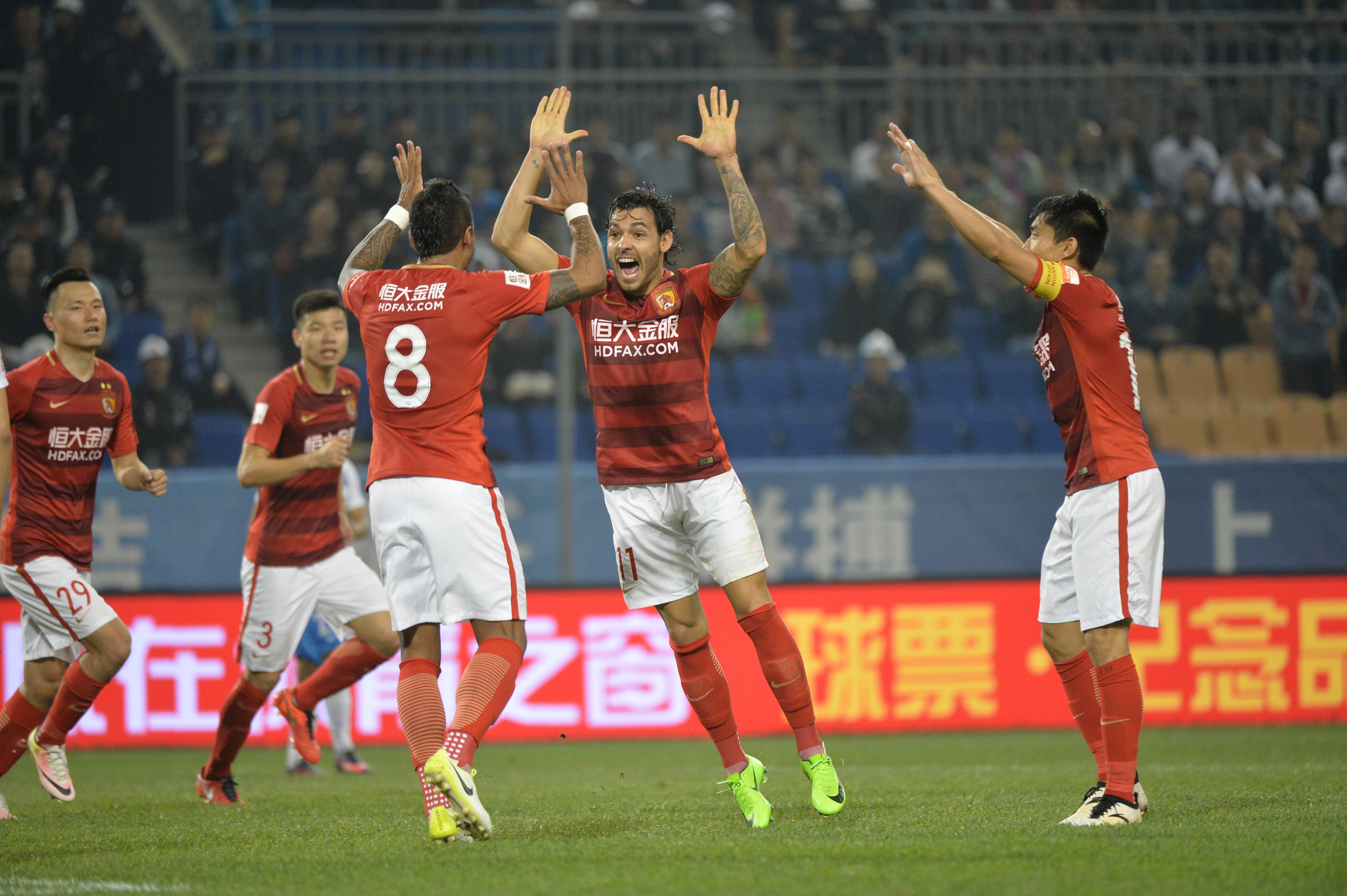 足协重金归化外援,国家队却不用,足协:糟蹋钱都是里皮的错