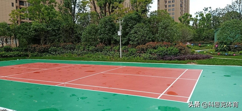 篮球场铺硅pu好还是丙烯酸好,硅pu和塑胶篮球场哪个好