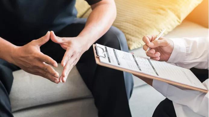 运动完后肌肉酸痛第二天继续吗,运动后肌肉酸痛可以吃布洛芬吗