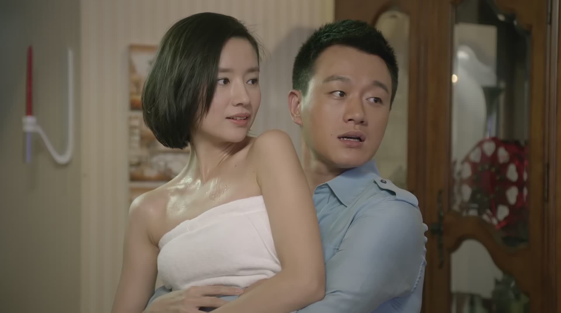 虎妈猫爸罗素不吃青菜,虎妈猫爸罗素吃不饱饭回家蹭饭