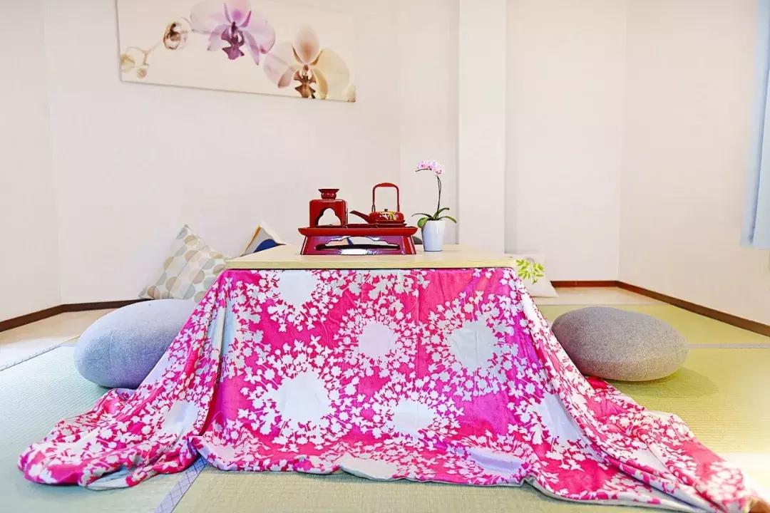 上海夫妻打工20年买了一套房子,80后小夫妻300万买下日本一栋楼