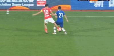 怎样判断点球判不判,点球裁判不公平