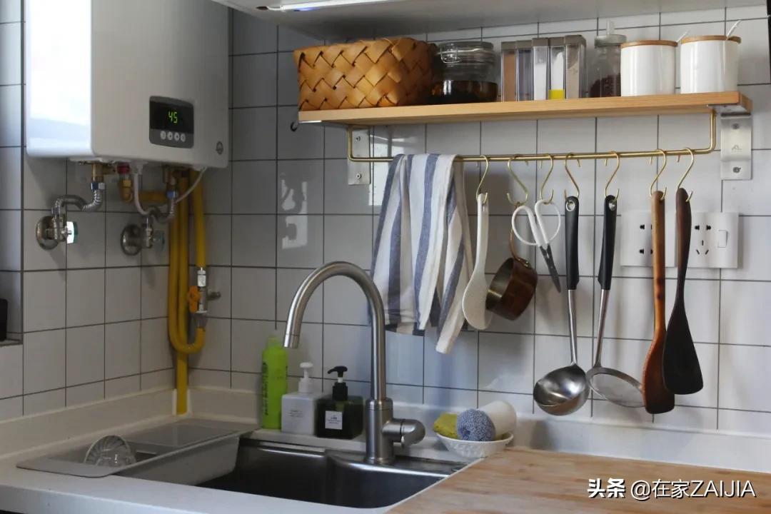 不服输的北漂打工人！徒手造家具，40m²改出两室一厅