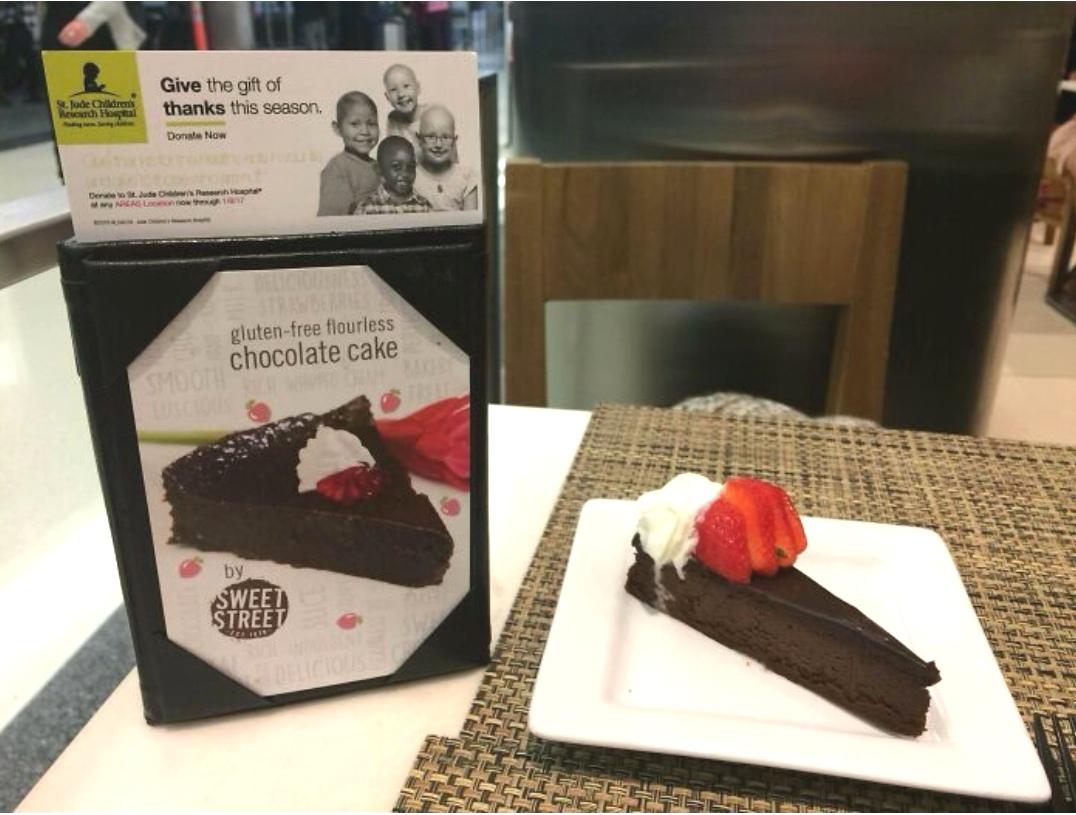 18张笑到头掉的“广告不实照”，我说，那个饼是忘记放馅了吗？