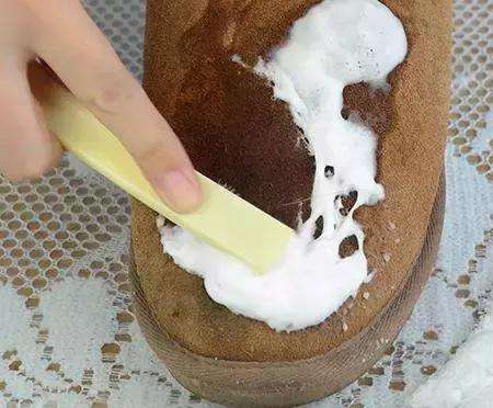 耐克磨砂鞋脏了怎么清洗,换季鞋子清洗小技巧小妙招