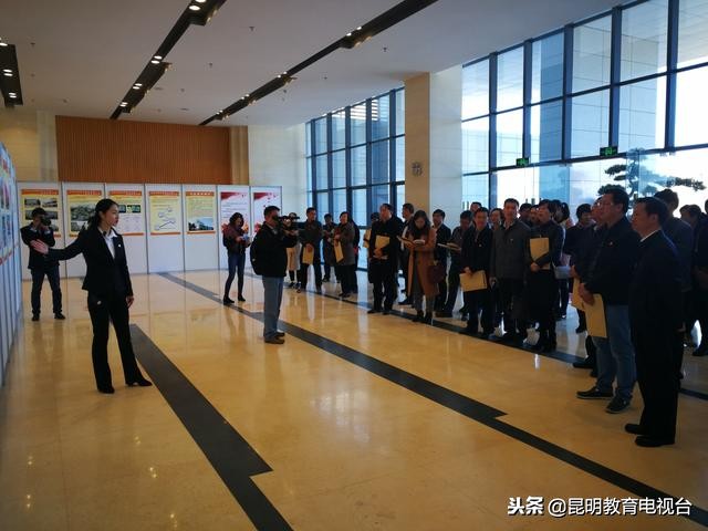 2024年中小学校党建工作规划,学校召开党建工作会